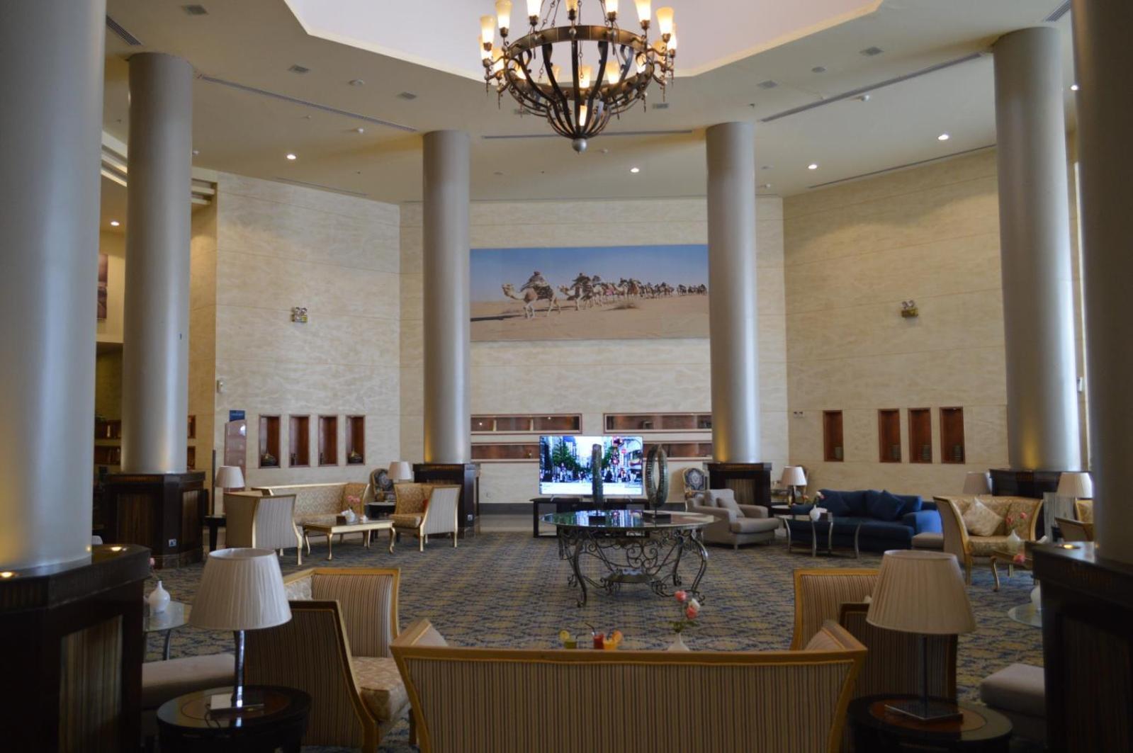 Golden Tulip Hail Exterior foto